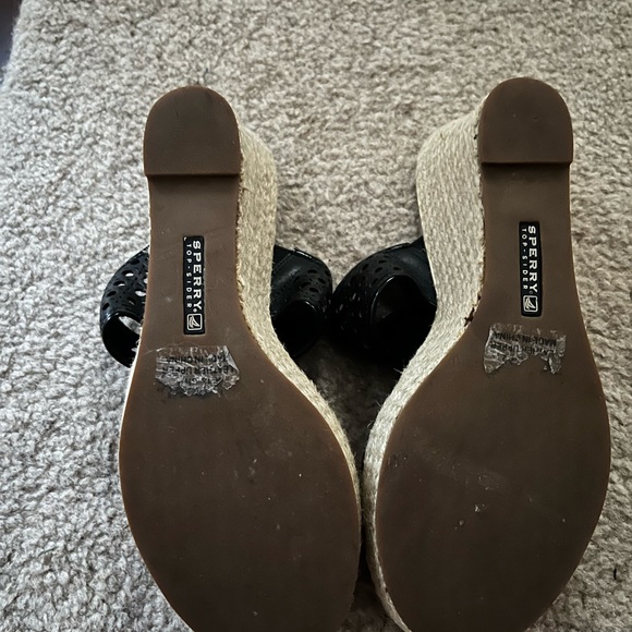 Sperry - Picture 2 of 6